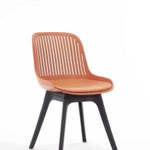 Wholesale Plastic Chair Modern New Design Cheap Restaurant Furniture Cafe pp Plastic Dinning Chair